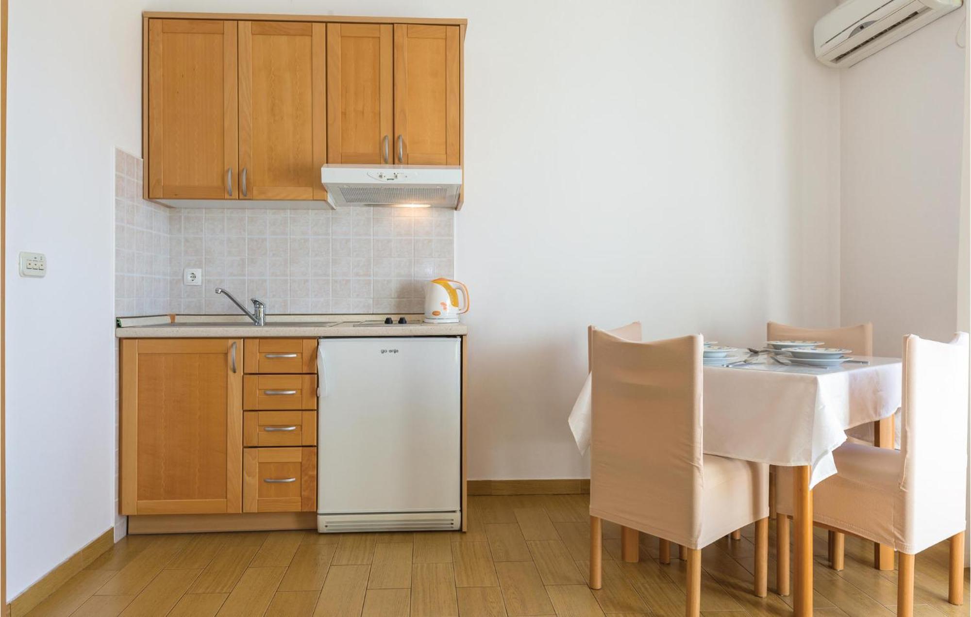 Apartment Awesome In With Kitchen *