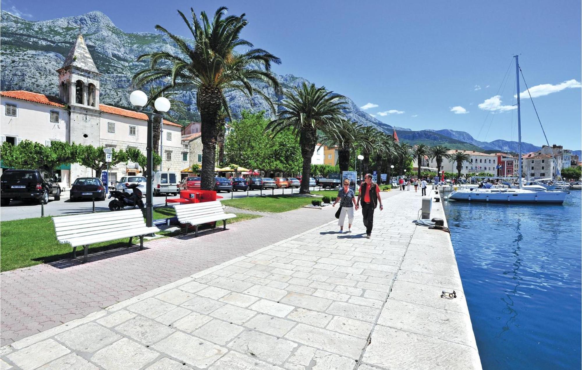 Awesome In With Kitchen Makarska